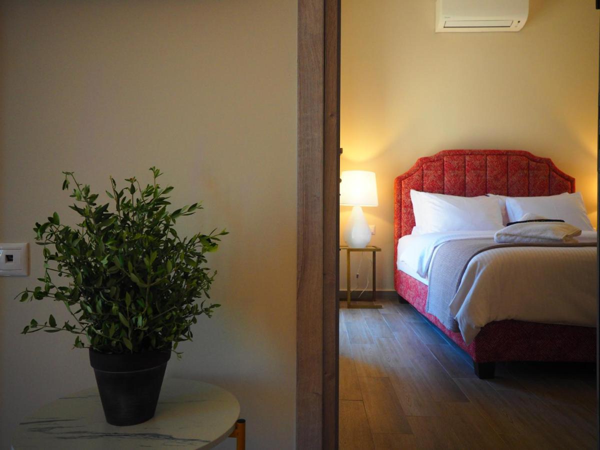 Terra Di Pietra Exclusive Suites & Apartments Areopoli Exterior photo