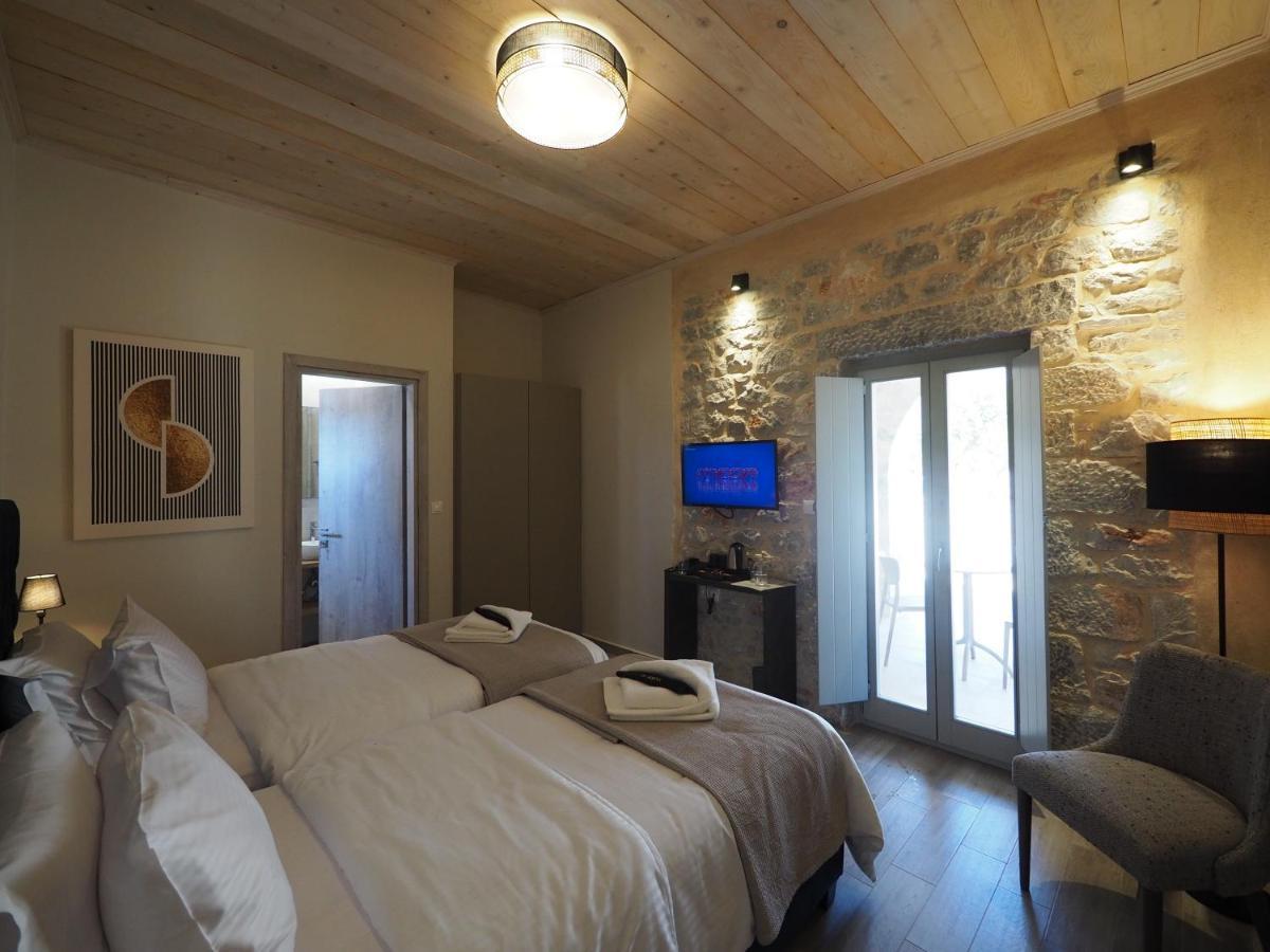 Terra Di Pietra Exclusive Suites & Apartments Areopoli Exterior photo